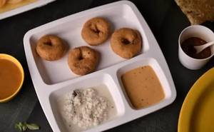 Vada [4 Pieces]