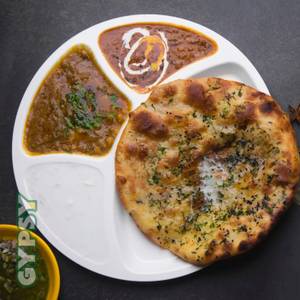 Stuffed Amritsari Paneer Kulcha Combo