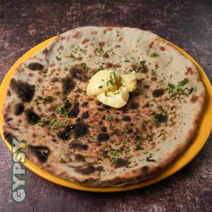 Stuffed Amritsari Paneer Paratha With 1 Sabzi And Raita