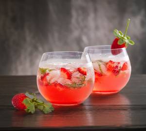 Strawberry Iced Tonic