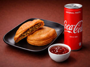 Classic Chicken Puff +Coke Can 330 ml