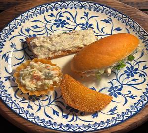 Goan snacks plate