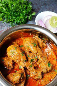 Chicken Handi Masala(4 Pcs/600gm- Served With 2pcs Indian Breads)