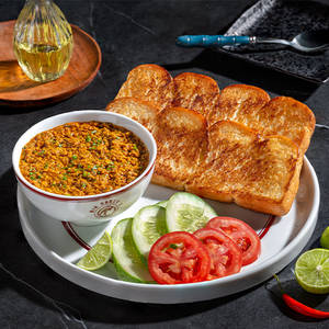 Chicken Keema with  Pav Bread