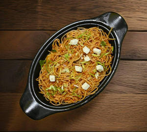 Paneer Chilli Garlic Noodles
