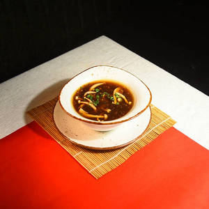 Shiitake & Shimeji Mushroom With Truffle Oil Soup