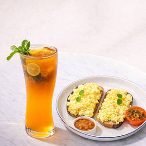 Scrambled Eggs + Orange Cold Pressed Juice
