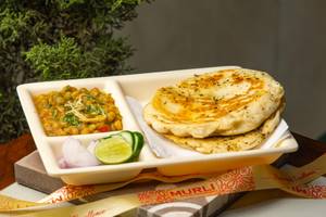 Matar Kulcha [2 Pieces]