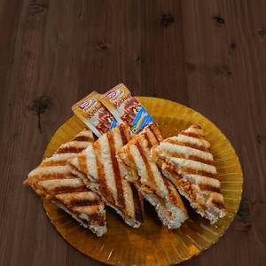 Sandwich Grilled Aloo Pyaj
