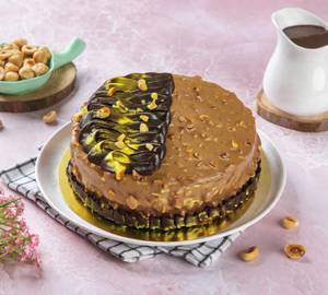 Hazelnut Crunchy Cake