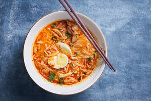 Singapore Laksa [Soupy Noodles]