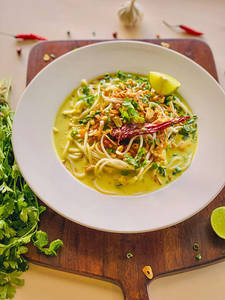 Burmese Khao Suey