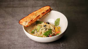 Seafood Aglio E Olio