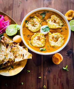 Khubani Kofta Curry