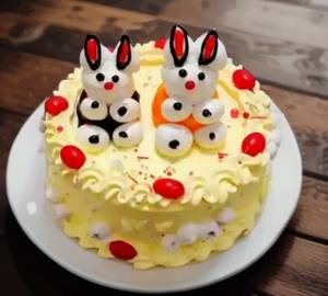 Cute Teddy Butterscotch Cake Eggless [500 Grams]