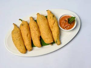 Nallakaram Mirapakaya Bhajji