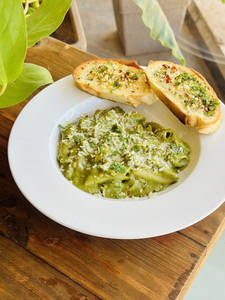 Pasta In Pesto Sauce