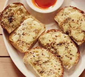 Classic Garlic Bread