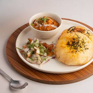 Chicken Makhani Kulcha