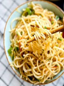 Chilli Garlic Noodles