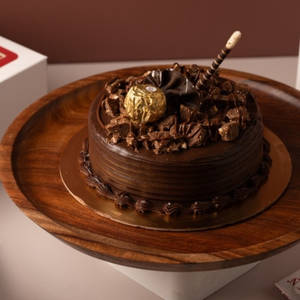 Ferrero Rocher Cake 1/2kg