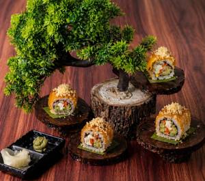 Avocado Tempura & Roasted Bell Pepper 4 Pcs