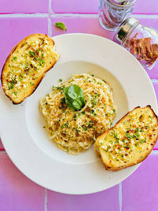 Aglio Creamy Spaghetti