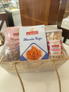 Gift Hamper Medium