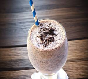 Famous oreo milkshake