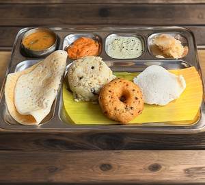 Mini Tiffin