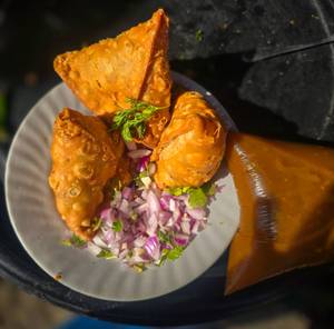 Plain samosa