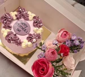 Bento Chocolate Cake & Floral Hamper (350 Gms)