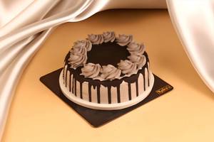 Eggless Chocolate Cake