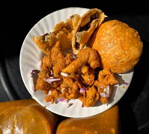 Kachori with pakodi