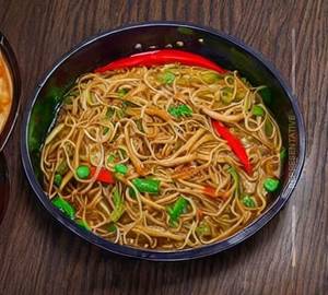 Veg hong kong noodles