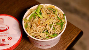 Veg Corn Hakka Noodles [Mf1]