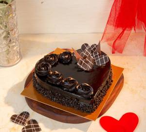 Dutch Truffle Heart Premium Chocolate Cake
