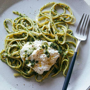 Pesto Linguine & Burrata