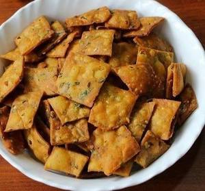 Methi Namak Para (400g) /Pkt
