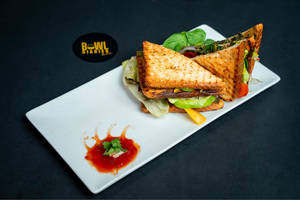Crispy Jerk Paneer Sandwich