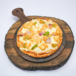 Tikka Paneer Pizza Treat