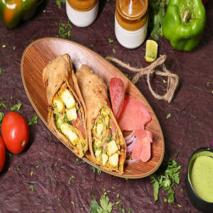 Paneer Tikka Roll ( Multi Grain Flour)