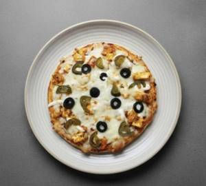 Tandoori paneer pizza
