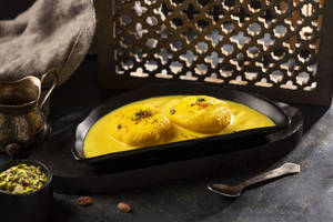 Kesar Rasmalai [1 Pc]
