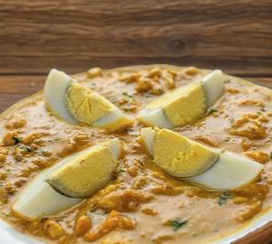 Chicken bhartha with egg