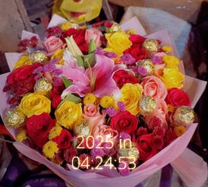 Frsh Mix Rose's whit pink lily and lots of Ferrero rocher