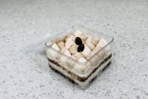 Tiramisu Dessert Box