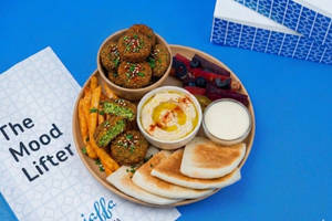 Hummus Falafel Platter
