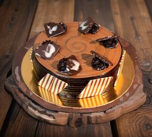 Eggless Choco Fantasy Chocolate Cake [Round]