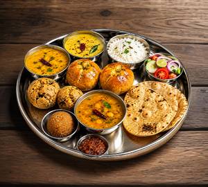 Maharaja Dal Bafla Thali (Royal Special)